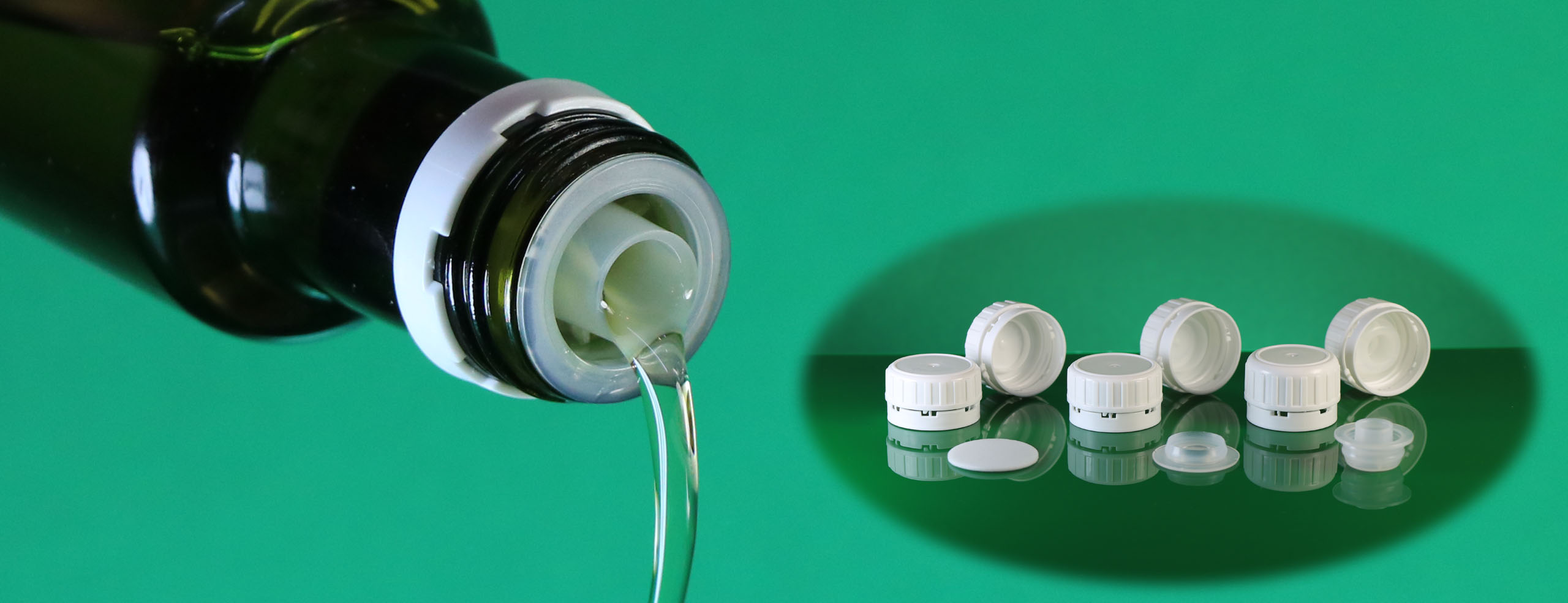caps31-2-scaled 31.5mm Tamper Evident plastic Cap with orifice reducer for glass bottle درپوش پلاستیکی 31.5 میلیمتر پلمپ دار با آسانریز یا روانریز بطری شیشه